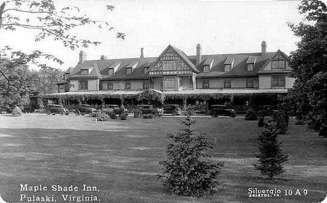 Pulaski - Maple Shade Inn
This is a circa 1930 real photo post card of Maple Shade Inn in Pulaski.
