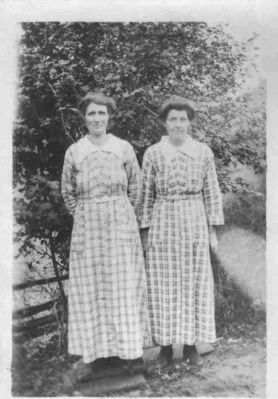 McClure, Lydia
The two ladies are somewhat ID'd as Ed's sister... (Lydia McClure) Aunt  Lydia born 11 May 1880 to 26 Feb 1964 and one of her sisters... either Mary Ann or Mahala McClure.  Courtesy of Tonja and Steve Seivwright [email]seivwright@zoominternet.net[/email]

