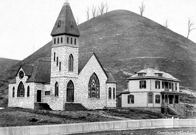 Saltville - Madam russell Methdis Church
MADAM RUSSELL MEMORIAL METHODIST CHURCH  /  SALTVILLE, VA.  /  1904   DUNHAM COLLECTION.  Courtesy of Dn Smith [email]dsmith1043@comcast.net[/email]


 
