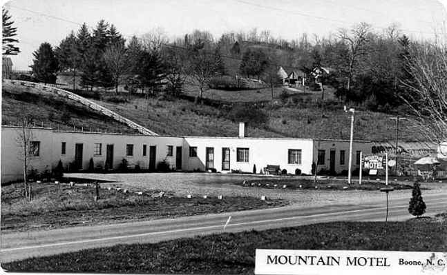 Boone - Mountain Motel
This 1950s postcard shows a rather typical motel of the era.

