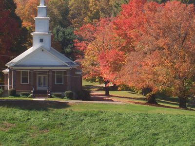Comers Rock - Mount Zion Methodist Church
This beautiful photo was taken October 10 2006 by Susan Taylor Woodson [email]susantaylorw@aol.com[/email]
