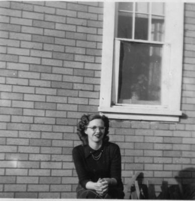 Perkins, Lissie
Here is Lessie or Lissie Perkins, taken 1952.  Courtesy of Cathy Bell [email]cjbell47@goldenwest.net[/email]

