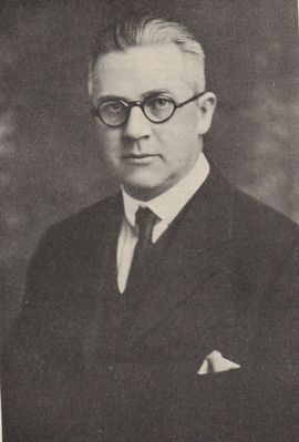 phippsjohnc.jpg
Born at Bridle Creek, Grayson County, VA on February 28, 1888, son of John M. Phipps. Practiced medicine at Galax.
