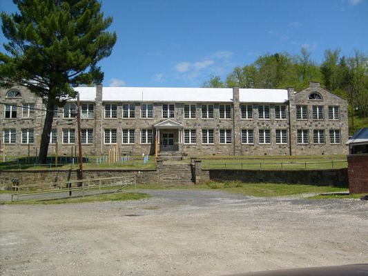 Lansing - Lansing High School
This is the old Lansing High School, later elementary school.  Photo by Jeff Weaver May 9, 2007
