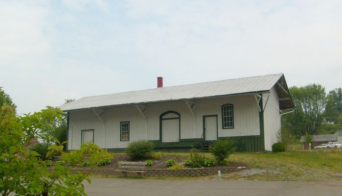 Meadowview - Depot
Photo May 23, 2007 by Jeff Weaver
