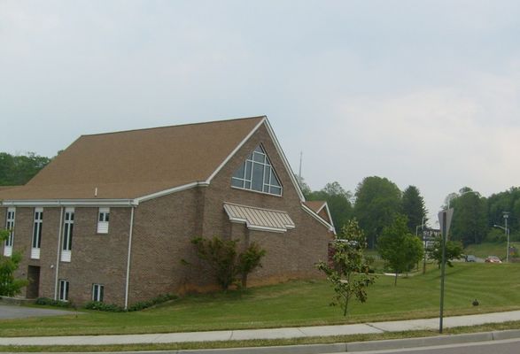 Abingdon - St. Luke's Lutheran Church
Photo by Jeff Weaver, May 23, 2007.
