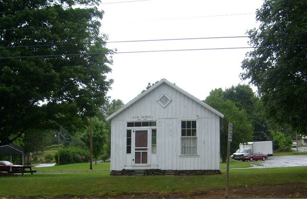 Jefferson - Old Law Office
This stucture is located on Main Street.  Photo by Jeff Weaver, June 3, 2007.
