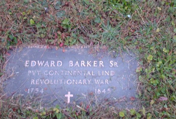 pics 250.jpg
This photo was taken October 11, 2006 by Jeff Weaver.  This gravemarker is in the Howell Hill Community Cemetery.
