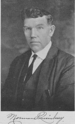 quesenberrynorman.jpg
Born October 27, 1871, lived in the Snake Creek community.  Served as treasurer of Carroll County, in 1924.
