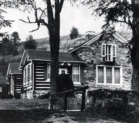 ripshin.jpg
Home of author, newspaperman, and noted Communist Party member, Sherwood Anderson.
