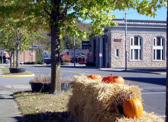 Saltville - Downtown on Sunday Morning
...A QUIET SUNDAY MORNING...FAR REMOVED FROM LABOR DAY....
  This photo was taken October 21, 2007.  Courtesy of Don Smith [email]dsmith1043@comcast.net[/email]

