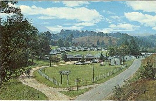 shatleysprings.jpg
This is from a 1950s postcard and shows the famous restaurant and some of the cabins there.
