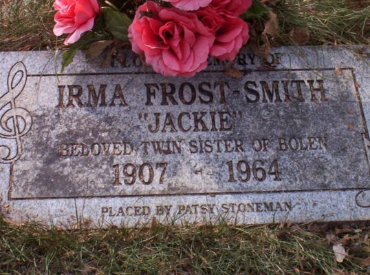 Oldtown - Gravemarker for Irma Frost Smith
Monument for Irma Frost-Smith referred to by Roni Stoneman in her book Pressing On, chapter Two--A Classy Person:  Aunt Jack, p.13.
Ballard Cemetery, Oldtown District, Grayson County, VA.
Photo-David Arnold. [email]david=arnold@comcast.net[/email]
