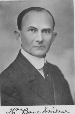 snidowwb.jpg
Member of the bar and commonwealth's attorney for Giles County, VA.    Born at White Gate March 2, 1877, son of John D. and Jennie Bane Snidow.

