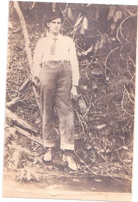 Thomas Lillard Blevins
Thomas Lillard Blevins, son of William Riley Blevins and Mary Jane Miller courtesy of  Kaye Bales email - Kaye.Bales@nc.nacdnet.net
