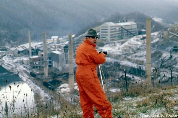 Totten, Tom
TOM TOTTEN  /  SHOOTING THE REMAINS OF OLIN  /  SALTVILLE, VA.  /  DECEMBER 1975.  Courtesy of Don Smith [email]dsmith1043@comcast.net[/email]
 

