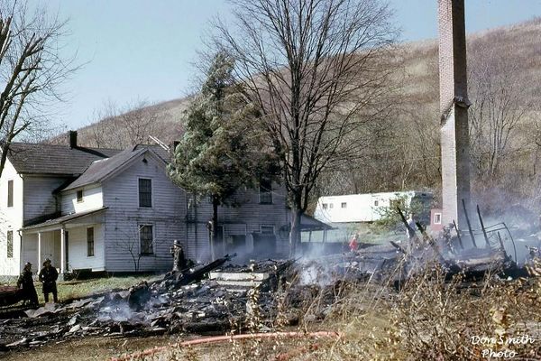 unionch.jpg
SALTVILLE UNION CHURCH (1870-1967) DESTROYED BY FIRE / WEST MAIN / SALTVILLE / NOVEMBER 1967.  Courtesy of Don Smith [email]dsmith1043@comcast.net[/email]
