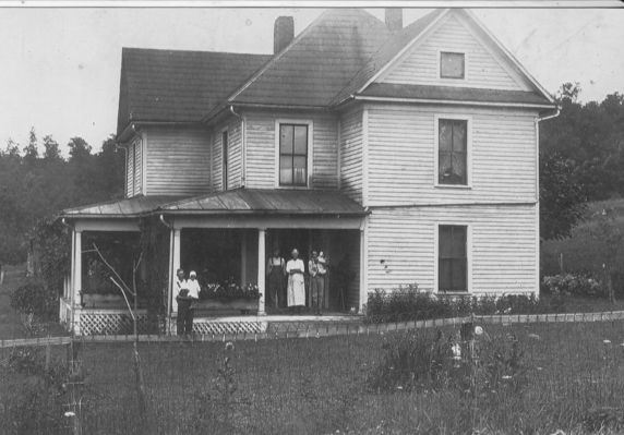 Troutdale - Unknown House
This house and family are unidentified, but came from a collection of Troutdale area photos.  Contact me if you have information [email]jweaver300@aol.com[/email].  Thanks.  Photo Courtesy of Anita Kay Wyatt.
