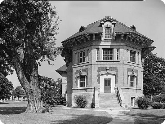 Johnson City - Veterans Administration Hospital Building 1
From the Library of Congress Collection.
