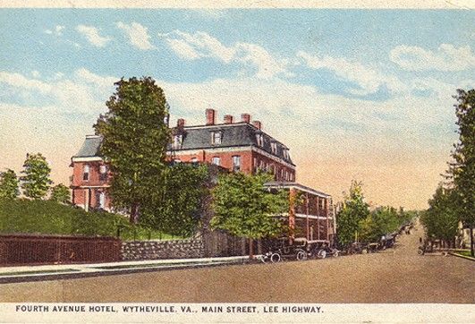 w4.jpg
This postcard dates from 1923.
