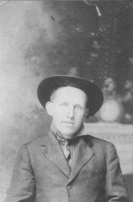 waltonwayne.jpg
From a 1920s photo.  EMORY "WAYNE" WALTON, b. 1897, Grayson  Co.,  VA; m. MARGARET RUTH REEDY, Mar 20, 1925, Grayson Co., VA; b. 1909,  Grayson  Co.,  VA.  He was the son of James Walton and Almeda Kilby.  Courtesy of Anita Kay Wyatt.

