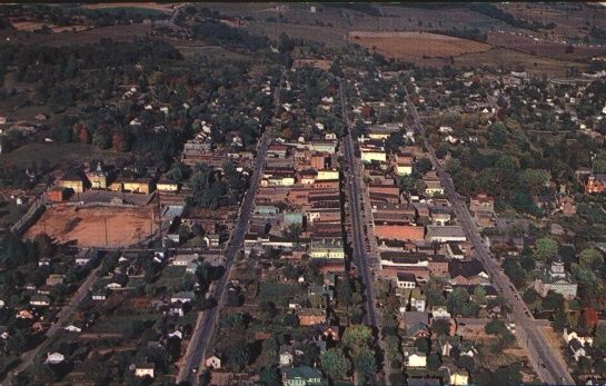 wytheville0001-1956.jpg
This is a postcard view of Wytheville from  1956.  Courtesy of Steve Grubb [email]steppen_dawg@yahoo.com[/email]
