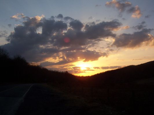100_1261.jpg
Sunset over Konnarock, Virginia, 6:15 p.m., March 12, 2006.  Photo by Jeff Weaver.

