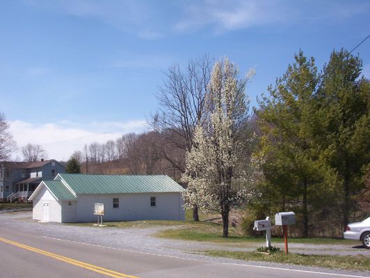 100_1415.jpg
Photo April 2, 2006, by Jeff Weaver
