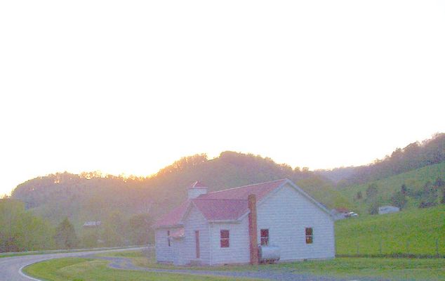 100_1686.jpg
Photo Sunset, April 23, 2006 by Jeff Weaver.
