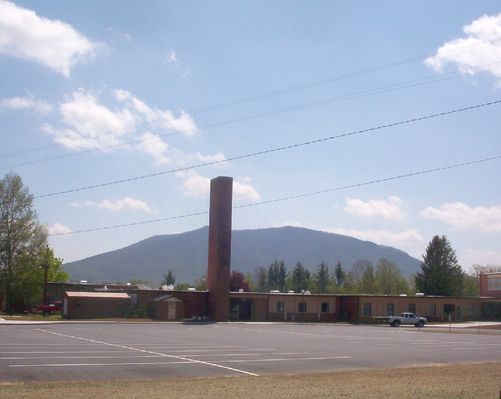 Jefferson - Ashe Family Central
This is the former home of Ashe Central High School.  Photo May 6, 2007 by Jeff Weaver

