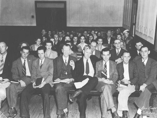 MAINSTREETCHURCHGROUP005.jpg
THE MAIN STREET CHRISTIAN CHURCH USED TO BE WHERE THE NAZARENE CHURCH IS NOW...ABOUT 200 FT. PAST ED'S DRIVE-IN TOWARD THE ELIZABETH CEMETERY.
 
THAT'S WHERE IT WAS WHEN THIS PICTURE WAS MADE IN ABOUT 1945.
Courtesy of Don Smith [email]dsmith1043@comcast.net[/email]


