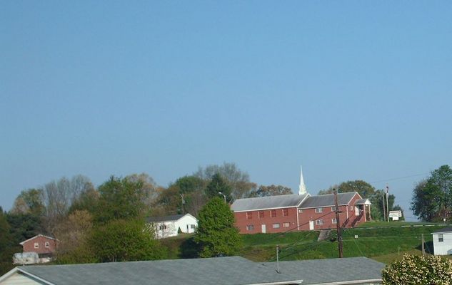 Picture 075.jpg
Photo May 3, 2006 by Jeff Weaver.
