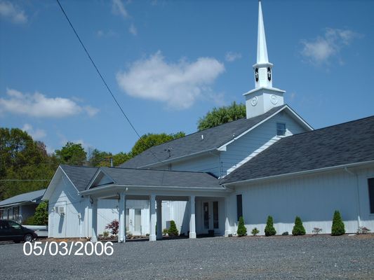 Picture 112~0.jpg
Photo May 3, 2006 by Jeff Weaver.
