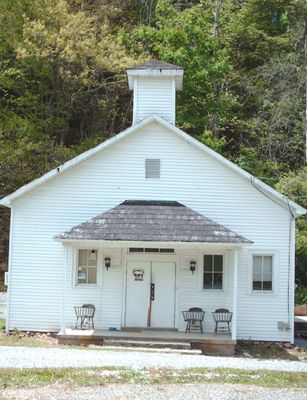 Picture 150~0.jpg
Photo May 1, 2006 by Jeff Weaver.
