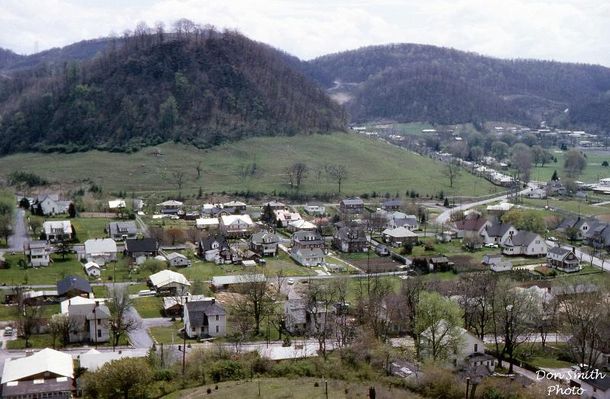 TOWNAPRIL1966223.jpg
Photo April 1966.  courtesy of Don Smith [email]dsmith1043@comcast.net[/email]
