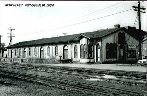 Abingdon - Norfolk and Western Depot
This is a 1964 postcard.
