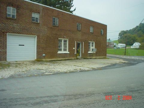 adwolf1.jpg
Photo by Scott Trent.
