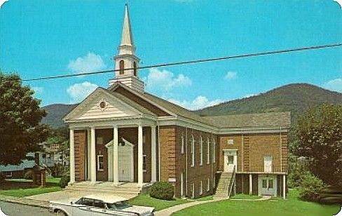 boonepresby.jpg
From a 1960s postcard.
