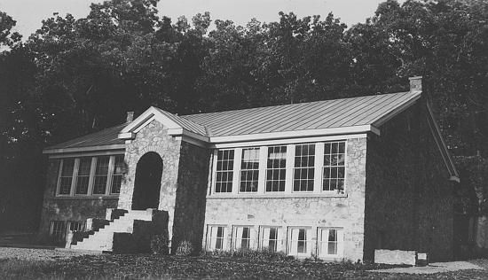 bridleck.jpg
Photo taken in the 1930s.
