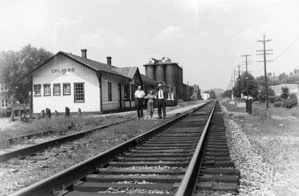 chilhowiedepot4.jpg
This is from a mid-20th century photograph.
