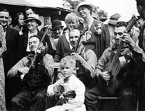 eleanorrooseveltmarion.gif
This is a 1933 image of First lady, Eleanor Roosevelt, on her way to the Whitetop folk music festival.
