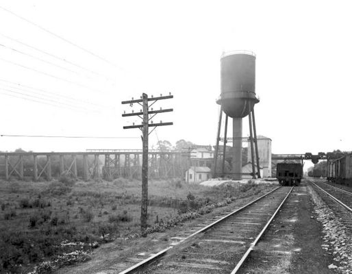 gladecoalstation.jpg
This is an early 20th century view of the rail coaling station at Glade Spring.
