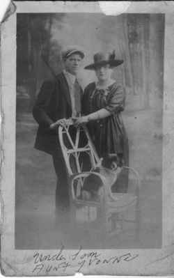 lestertom.jpg
This couple lived near Bristol, VA.
