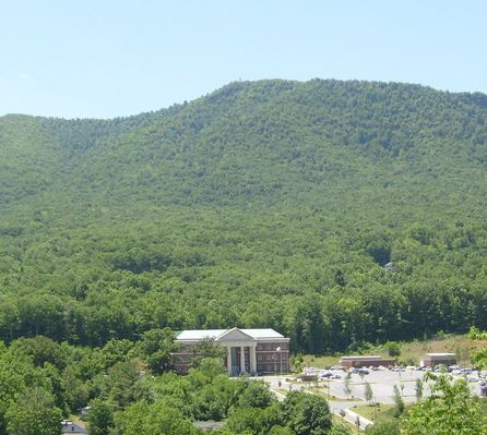 Jefferson - Court House
Photo taken from the parking lot of Ashe Memorial Hospital. Photo by Jeff Weaver, June 6, 2007.
