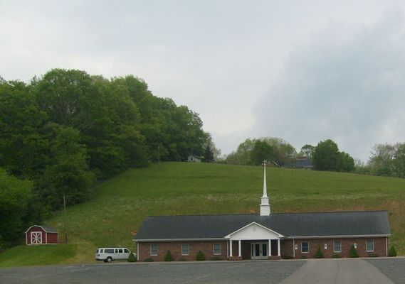 Jefferson - Mount Jefferson Baptist Church
Photo by Jeff Weaver, May 16, 2007.
