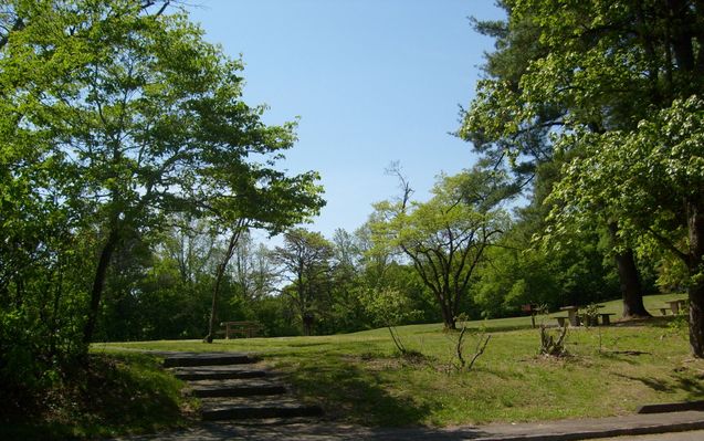 Cumberland Knob - Picnic Area
Photo by Jeff Weaver on May 20, 2007.
