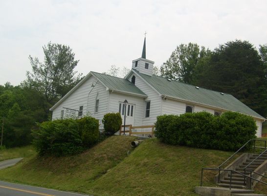 Glade Spring - Mount Cavalry United Holy Church
This [url=http://en.wikipedia.org/wiki/United_Holy_Church_of_America] Wikipedia Webpage[/url] explains the beliefs of this religious body.  Or perhaps you would prefer to visit the church's [url=http://uhca.org/]website[/url].  Photo May 23, 2007 by Jeff Weaver.

