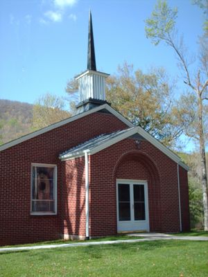 pics 092.jpg
This photo was taken in the spring of 2006 by Jeff Weaver.
