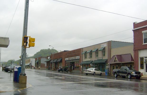West Jefferson - Main Street
This photo was taken on a rainy Sunday Morning on June 3, 2007 by Jeff Weaver.  [url=http://www.townofwj.com/]The town's website is here[/url].
