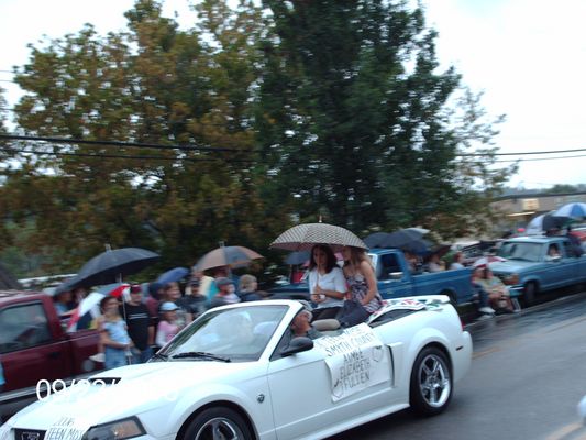 pics 139.jpg
Teen Miss Smyth County 2006 in the Apple Festival Parade.  Photo September 23, 2006 by Jeff Weaver.

